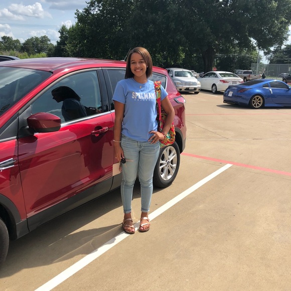 Meet your Posher, Makailyn - Picture 2 of 3